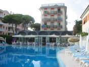 Hotel CAMBRIDGE