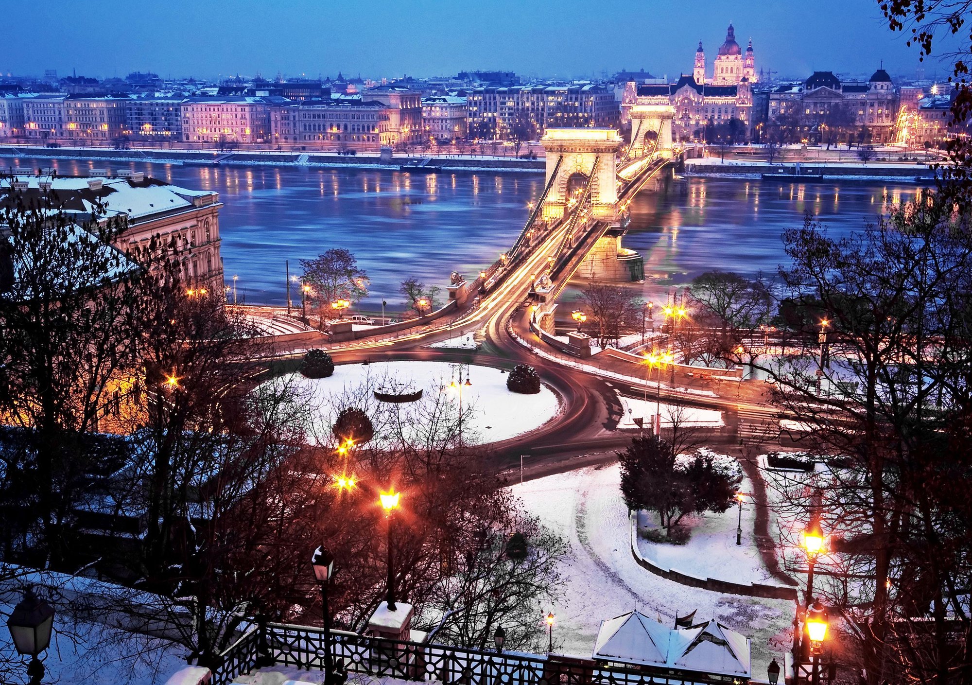 Vianocne trhy v Budapesti