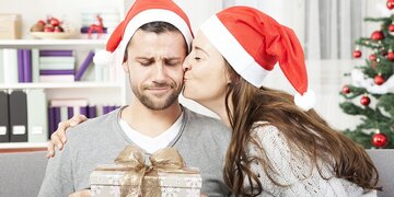 Už dosť predstieranej radosti z nechcených darčekov!