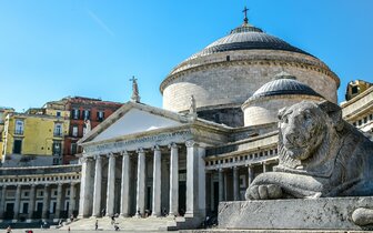 CK Turancar, autobusový poznávací zájazd, Kampánia s pobytom pri mori, Neapol, Piazza del Plebiscito, bazilika San Francesco di Paola CK Turancar, autobusový poznávací zájazd, Kampánia s pobytom pri mori, Neapol, Piazza del Plebiscito, bazilika San Francesco di Paola