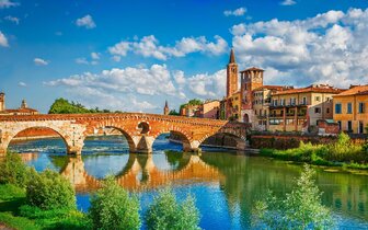 CK Turancar, autobusový poznávací zájazd, Okruh severným Talianskom, Verona, Ponte di Pietra CK Turancar, autobusový poznávací zájazd, Okruh severným Talianskom, Verona, Ponte di Pietra