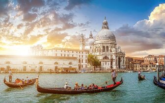 CK Turancar, autobusový poznávací zájazd, Okruh severným Talianskom, Benátky, Canal Grande, Basilica Santa Maria della Salute CK Turancar, autobusový poznávací zájazd, Okruh severným Talianskom, Benátky, Canal Grande, Basilica Santa Maria della Salute