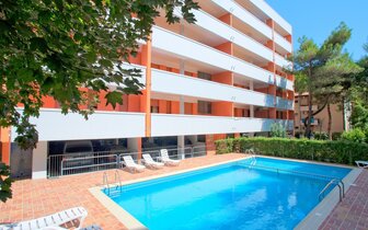 Rezidencia Capitol s bazénom a klimatizáciou, zájazdy autobusovou a individuálnou dopravou do Talianska, Bibione