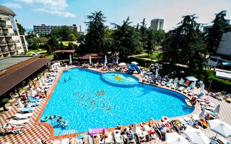 Hotel Bajkal - bazén - letecký zájazd CK Turancar - Bulharsko, Slnečné pobrežie