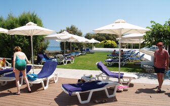 Hotel Silva beach - záhrada - letecký zájazd CK Turancar - Kréta, Hersonissos