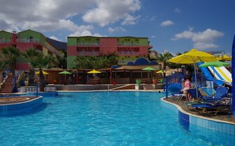 Hotel Eri Beach & Village - hotel - letecký zájazd CK Turancar - Kréta, Hersonissos