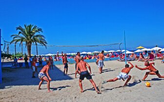 Hotel Eri Beach & Village - pláž - letecký zájazd CK Turancar - Kréta, Hersonissos