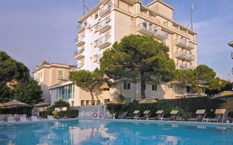 Hotel Bolivar s bazénom, exteriér, Taliansko, Lido di Jesolo, CK TURANCAR Hotel Bolivar s bazénom, exteriér, Taliansko, Lido di Jesolo, CK TURANCAR