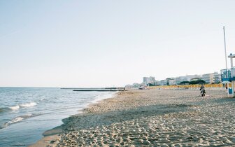 Hotel Bolivar s bazénom, pláž, Taliansko, Lido di Jesolo, CK TURANCAR Hotel Bolivar s bazénom, pláž, Taliansko, Lido di Jesolo, CK TURANCAR