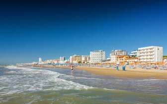 Hotel Bolivar s bazénom, pláž, Taliansko, Lido di Jesolo, CK TURANCAR Hotel Bolivar s bazénom, pláž, Taliansko, Lido di Jesolo, CK TURANCAR