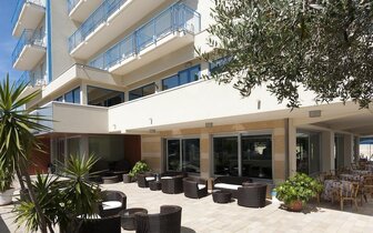 Hotel Miami s bazénom, Taliansko, Lido di Jesolo, dovolenka autom alebo autobusovou dopravou CK TURANCAR Hotel Miami s bazénom, Taliansko, Lido di Jesolo, dovolenka autom alebo autobusovou dopravou CK TURANCAR