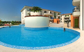 Rezidencia Gran Mado s bazénom - CK TURANCAR - Taliansko Caorle - zájazdy individuálnou a autobusovou dopravou