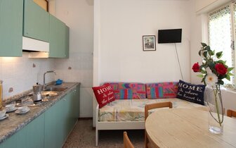 Apartmány Stella bez rekonštrukcie - zájazd autobusovou alebo individuálnou dopravou do BIBIONE CK TURANCAR