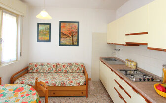 Apartmány Stella bez rekonštrukcie - zájazd autobusovou alebo individuálnou dopravou do BIBIONE CK TURANCAR