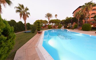 Hotel Club Turtas Beach - relax bazén - letecký zájazd CK Turancar - Turecko Konakli