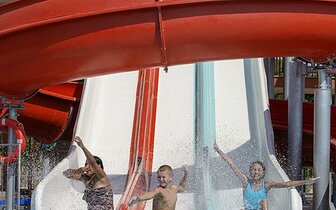 Hotel Club Turtas Beach - tobogany - letecký zájazd CK Turancar - Turecko Konakli