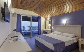 Hotel Club Turtas Beach - rodinná izba s poschodovou posteľou - letecký zájazd CK Turancar - Turecko Konakli