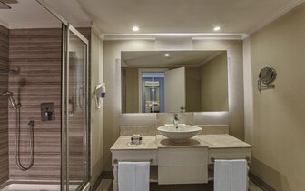 Hotel Delphin Imperial - kúpeľňa - letecký zájazd CK Turancar - Turecko, Lara