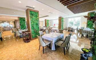 Fafa Premium – reštaurácia – letecký zájazd CK Turancar – Albánsko, Durrës