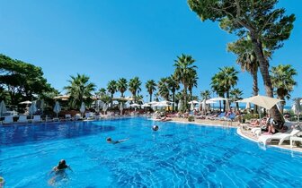 Fafa Premium – bazén– letecký zájazd CK Turancar – Albánsko, Durrës