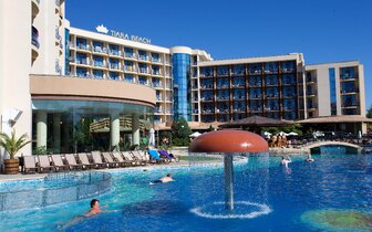Hotel Tiara Beach - bazén - letecký zájazd CK Turancar - Bulharsko, Slnečné pobrežie Hotel Tiara Beach - bazén - letecký zájazd CK Turancar - Bulharsko, Slnečné pobrežie