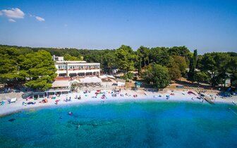 Hotel Centinera - pláž - autobusový zájazd CK Turancar - Chorvátsko, Istria, Pula