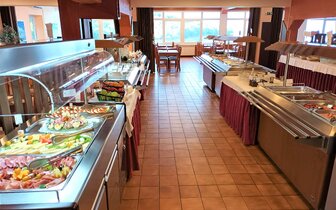 Hotel Centinera - reštaurácia - autobusový zájazd CK Turancar - Chorvátsko, Istria, Pula