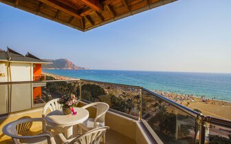 Kleopatra Ada Beach - priamy výhľad na more - letecký zájazd CK Turancar - Turecko, Alanya