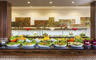 Kleopatra Ada Beach - bufetové stoly - letecký zájazd CK Turancar - Turecko, Alanya