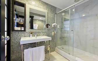 Limak Lara Deluxe - kúpeľňa - letecký zájazd CK Turancar - Turecko, Lara Limak Lara Deluxe - kúpeľňa - letecký zájazd CK Turancar - Turecko, Lara