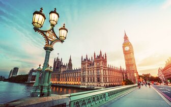 Ck Turancar, Letecký poznávací zájazd, Veľká Británia, Londýn pre čarodejníkov, Westminster Bridge a Elizabeth Tower Ck Turancar, Letecký poznávací zájazd, Veľká Británia, Londýn pre čarodejníkov, Westminster Bridge a Elizabeth Tower
