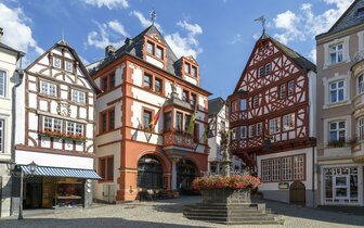 CK Turancar, autobusový poznávací zájazd Melebné údolie Rýna a Mosely s návštevou Luxemburgu, Bernkastel Kues CK Turancar, autobusový poznávací zájazd Melebné údolie Rýna a Mosely s návštevou Luxemburgu, Bernkastel Kues