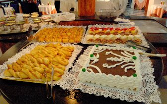 Hotel Santa Monica Playa - bufet - pobytový zájazd CK Turancar - Španielsko, Salou