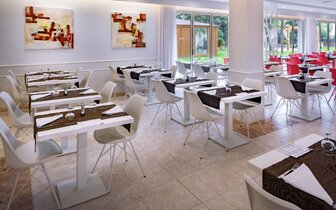 Hotel Monteplaya - reštaurácia - letecký zájazd CK Turancar, Španielsko, Malgrat de Mar