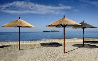 Hotel Delfin - pláž - CK Turancar - autobusový zájazd Chorvátsko, Istria, Poreč