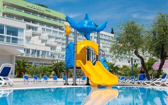 Hotel Narcis - detský bazén - autobusový zájazd CK Turancar - Chorvátsko, Istria, Rabac