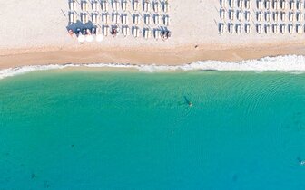 Hotel Narcis - pláž - autobusový zájazd CK Turancar - Chorvátsko, Istria, Rabac