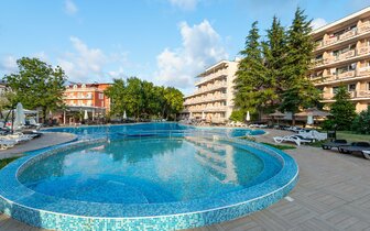 Hotel Belitsa - bazén - letecký a  autobusový zájazd CK Turancar - Bulharsko stredisko  Primorsko Hotel Belitsa - bazén - letecký a  autobusový zájazd CK Turancar - Bulharsko stredisko  Primorsko