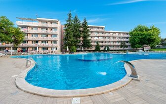 Hotel Belitsa - bazén - letecký a  autobusový zájazd CK Turancar - Bulharsko stredisko  Primorsko Hotel Belitsa - bazén - letecký a  autobusový zájazd CK Turancar - Bulharsko stredisko  Primorsko