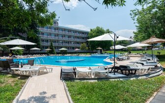 Hotel Belitsa - bazén - letecký a  autobusový zájazd CK Turancar - Bulharsko stredisko  Primorsko Hotel Belitsa - bazén - letecký a  autobusový zájazd CK Turancar - Bulharsko stredisko  Primorsko