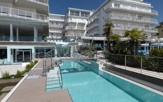 Hotel Le Soleil -  Lido di Jesolo, Taliansko, zájazdy individuálnou a autobusovou dopravou CK TURANCAR Hotel Le Soleil -  Lido di Jesolo, Taliansko, zájazdy individuálnou a autobusovou dopravou CK TURANCAR