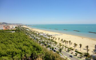 Hotel Mocambo - pláž - zájazd vlastnou dopravou CK Turancar - Taliansko, Palmová riviéra, San Benedetto del Tronto