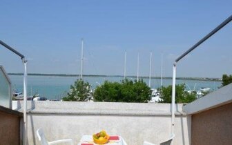 apartmány Gavitello s bazénom, zájazdy individuálnou a autobusovou dopravou  CK TURANCAR - Taliansko, BIBIONE