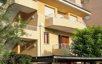 apartmánový dom Vila Anna blízko pláže, zájazdy autobusovou a individuálnou dopravou CK TURANCAR do Talianska, Bibione