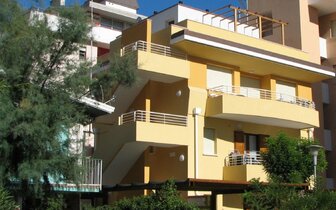 apartmánový dom Vila Anna blízko pláže, zájazdy autobusovou a individuálnou dopravou CK TURANCAR do Talianska, Bibione