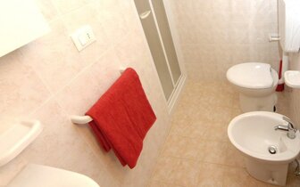 apartmánový dom Vila Anna blízko pláže, zájazdy autobusovou a individuálnou dopravou CK TURANCAR do Talianska, Bibione