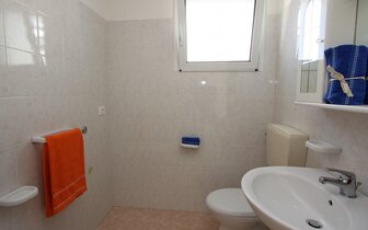 apartmánový dom Vila Anna blízko pláže, zájazdy autobusovou a individuálnou dopravou CK TURANCAR do Talianska, Bibione