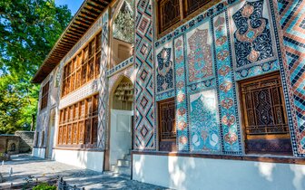 CK Turancar, letecké poznávacie zájazdy, Azerbajdžan - krajina ohňa, Sheki