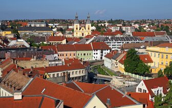 CK Turancar, autobusový poznávací zájazd, Maďarsko - pôvaby krajiny a Tokaj, Eger, panoráma mesta CK Turancar, autobusový poznávací zájazd, Maďarsko - pôvaby krajiny a Tokaj, Eger, panoráma mesta