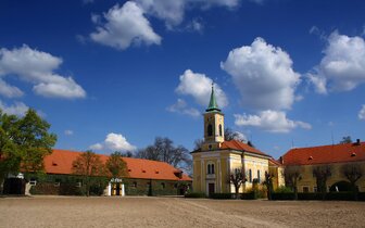 CK Turancar, autobusový poznávací zájazd, Česká Republika, České pamiatky UNESCO, Kladruby nad Labem - národný žrebčín CK Turancar, autobusový poznávací zájazd, Česká Republika, České pamiatky UNESCO, Kladruby nad Labem - národný žrebčín